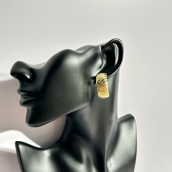 VINTAGE S.A.L.O Hoop Gold Earrings - Picture 3 of 6